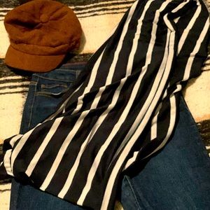 Comfy Old Navy vertically-striped infinity scarf